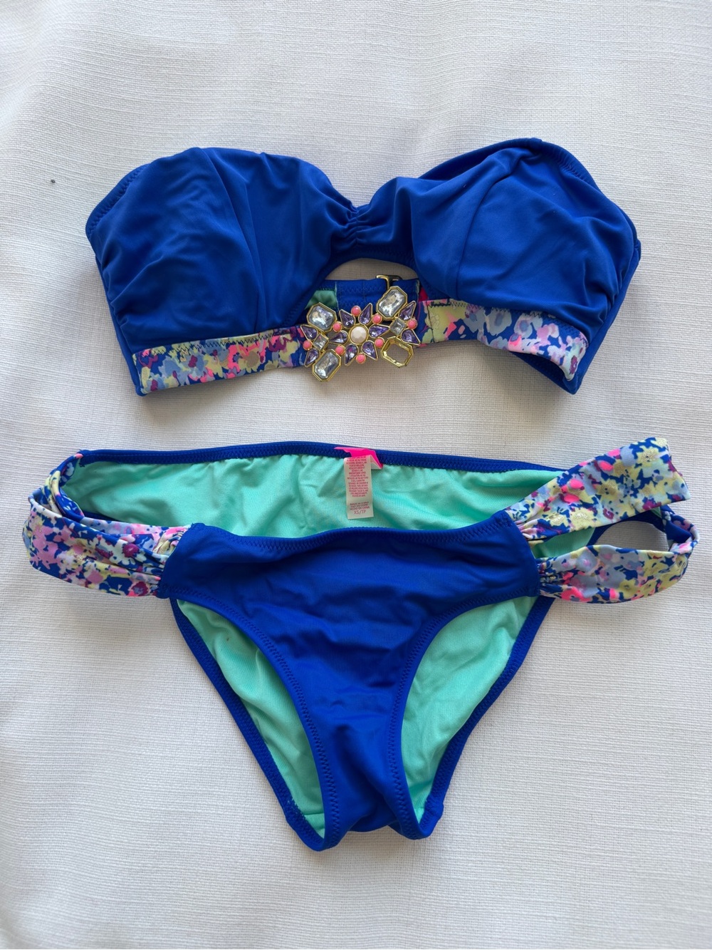 Victoria’s Secret Blue Bandeau Bikini swimsuit Set with Floral Accents xs